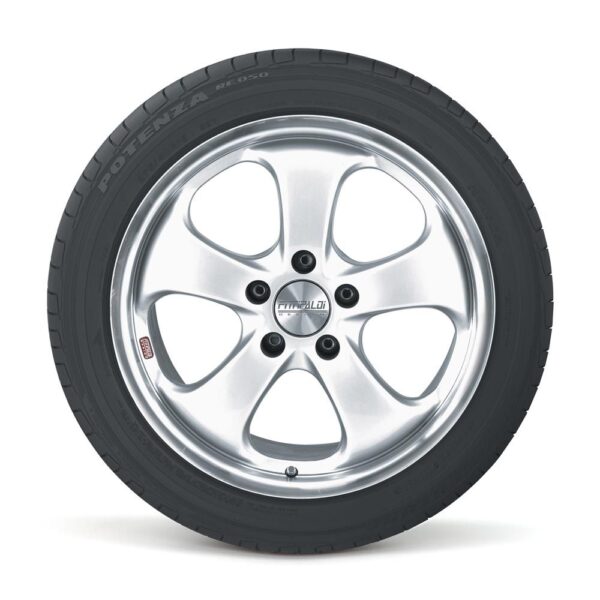Bridgestone Potenza RE050A - Image 2